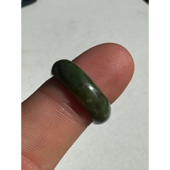 Vintage Jade Band Ring 6mm size 5.5 - Picture 7 of 8